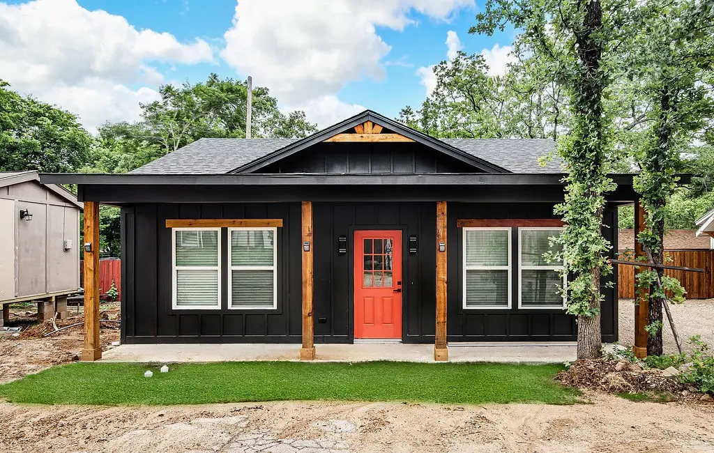 90 Live Oak Street, Alvarado, TX 76009 - #1