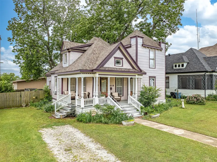 618 W Chestnut Street, Denison, TX 75020 - #3