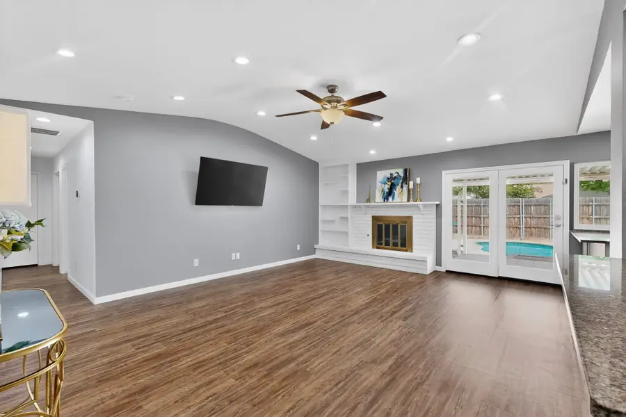 1915 Glenrose Lane, Carrollton, TX 75007 - #3