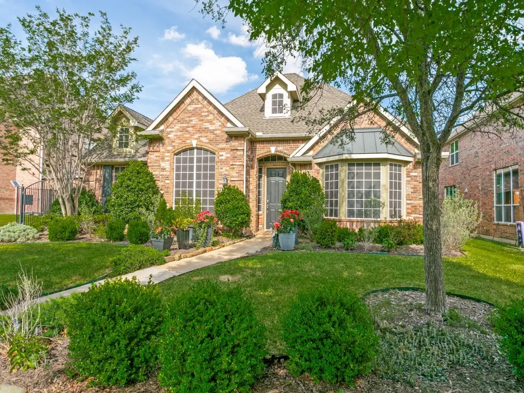 1209 Queen Guinevere Drive, Lewisville, TX 75056 - #1