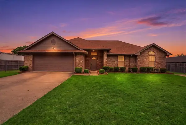 1022 Batchler Road, Red Oak, TX 75154