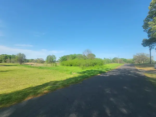 1821 County Road 1570, Alba, TX 75410