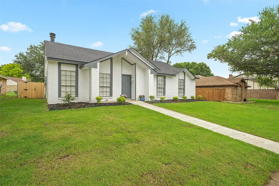 142 Kingsbridge Drive, Garland, TX 75040 - #3