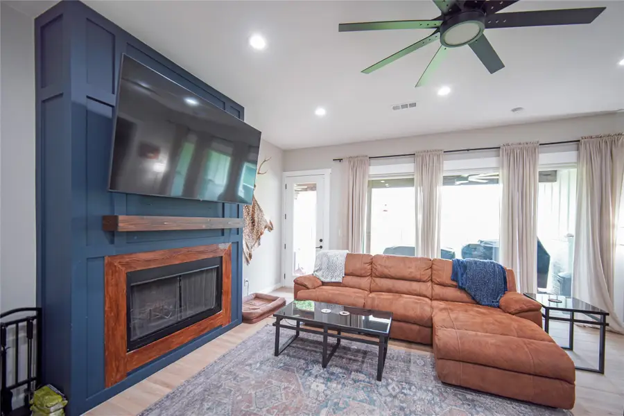 230 Driftwood Court, Runaway Bay, TX 76426 - #3