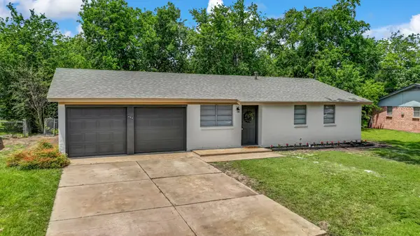404 Nathan Street, Burleson, TX 76028
