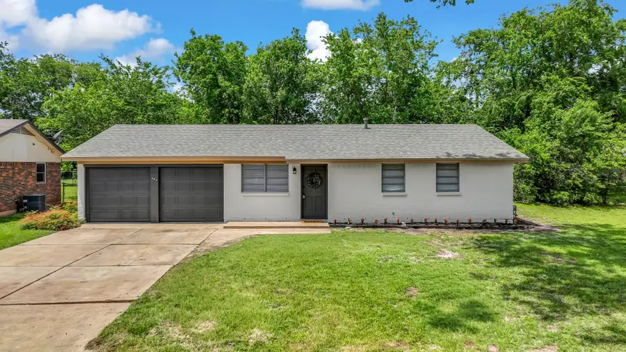 404 Nathan Street, Burleson, TX 76028 - #2