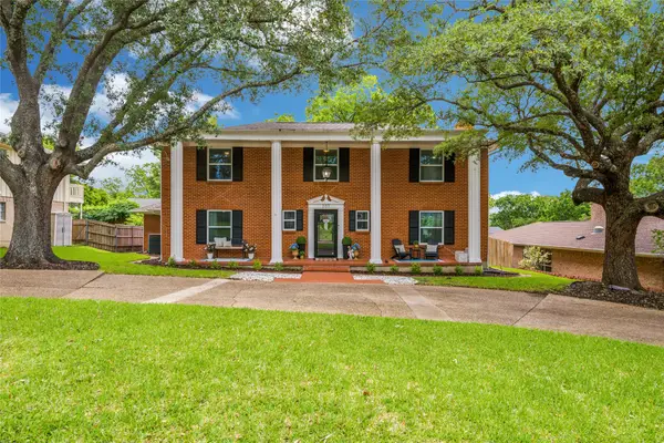 207 Rockbrook Drive, Rockwall, TX 75087