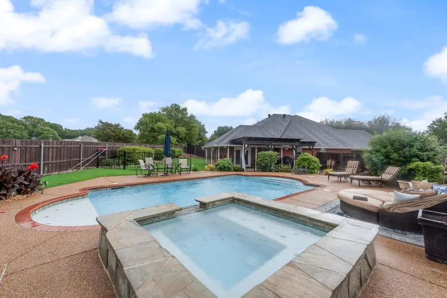 7057 Ridge Crest Drive, North Richland Hills, TX 76182 - #2