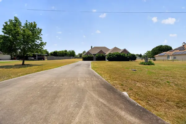 2606 Valley Ridge Lane, Sherman, TX 75092