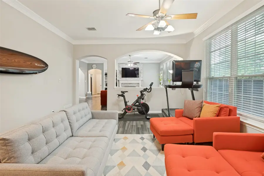 401 Manders Court, Irving, TX 75063 - #3
