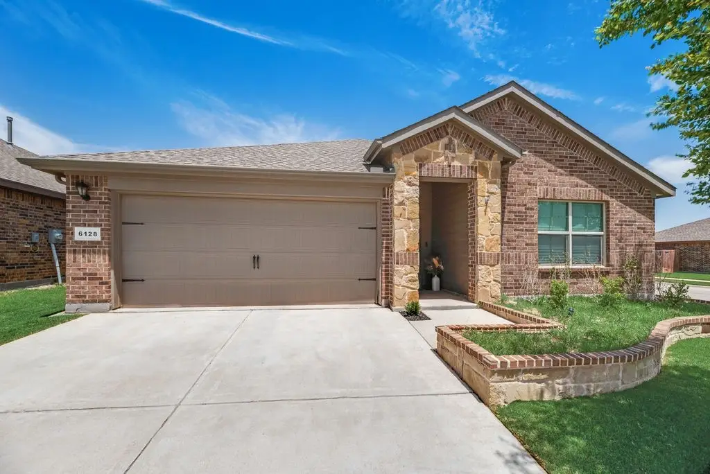 6128 Frontiersman Trail, Fort Worth, TX 76179 - #1