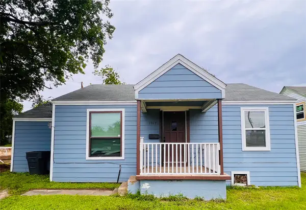 1919 E Ledbetter Drive, Dallas, TX 75216
