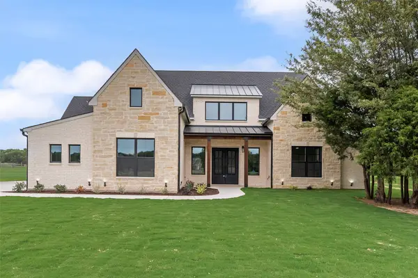 209 Waverunner Court, Corsicana, TX 75109