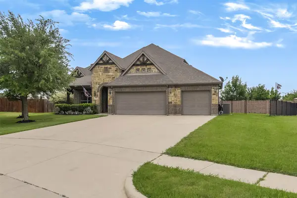 2701 Elmwood Drive, Burleson, TX 76028