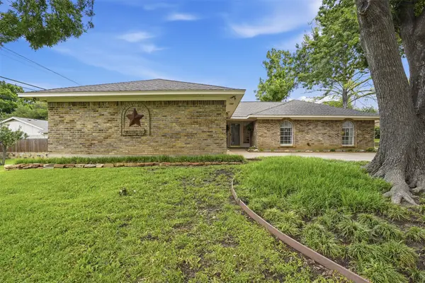 6759 Wilton Drive, Fort Worth, TX 76133