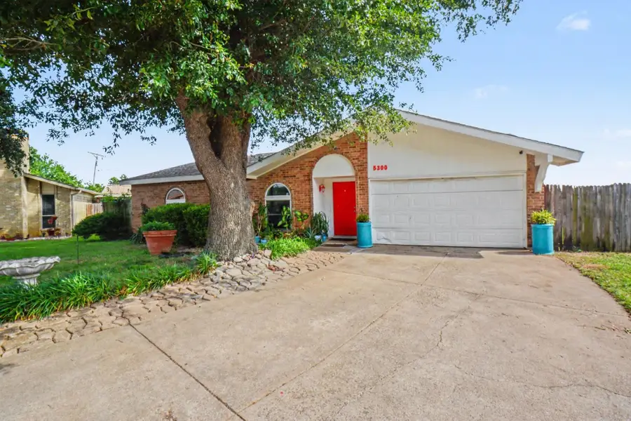 5300 Princess Court, Lake Dallas, TX 75065 - #2