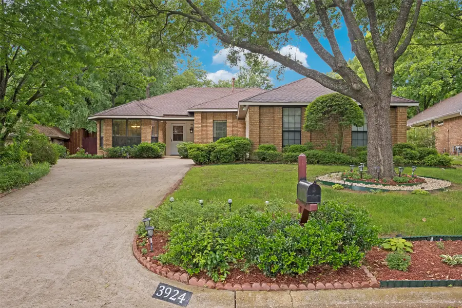 3924 Winston Drive, Denton, TX 76210 - #2