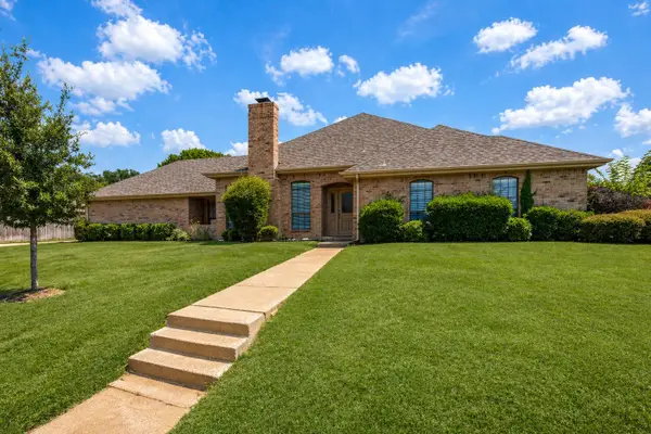 5401 Ledgestone Drive, Fort Worth, TX 76132