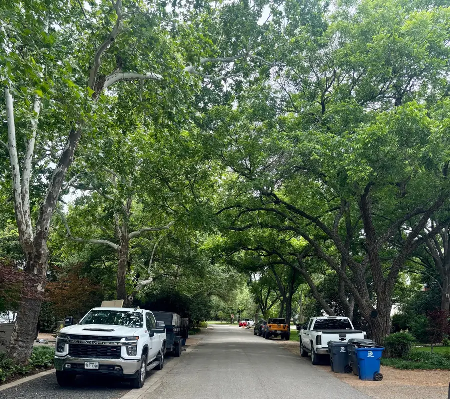 4422 Wildwood Road, Dallas, TX 75209 - #2