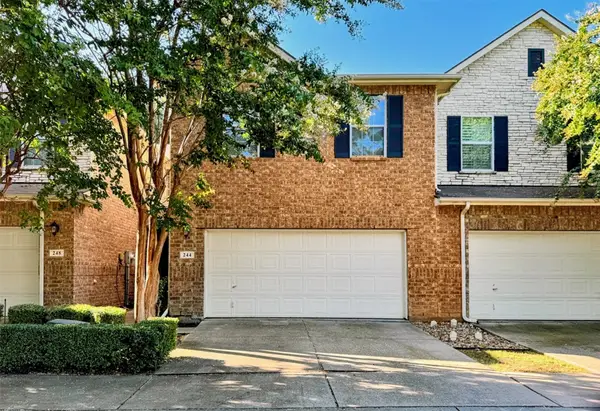 244 Turnberry Lane, Lewisville, TX 75067