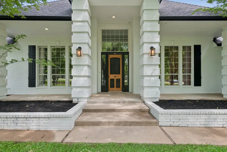 5501 Equestrian Drive, Granbury, TX 76049 - #2