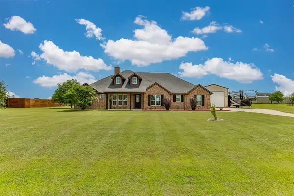 11210 Lakecrest Drive, Sanger, TX 76266