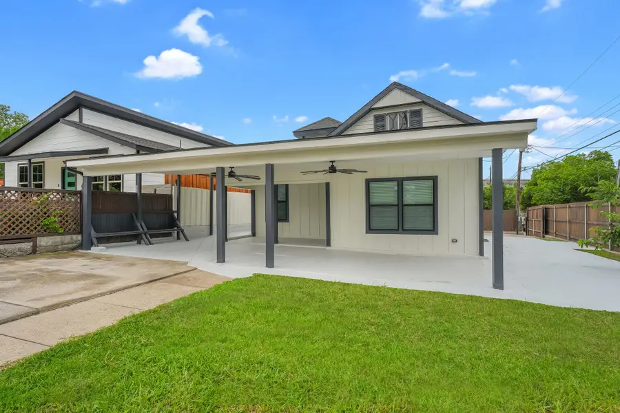 300 Steinman Avenue, Dallas, TX 75203 - #2