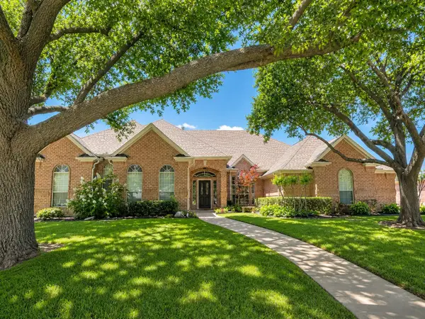 901 Glen Abbey Drive, Mansfield, TX 76063
