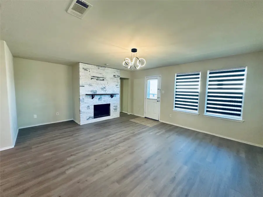 817 Lark Drive, Aubrey, TX 76227 - #2