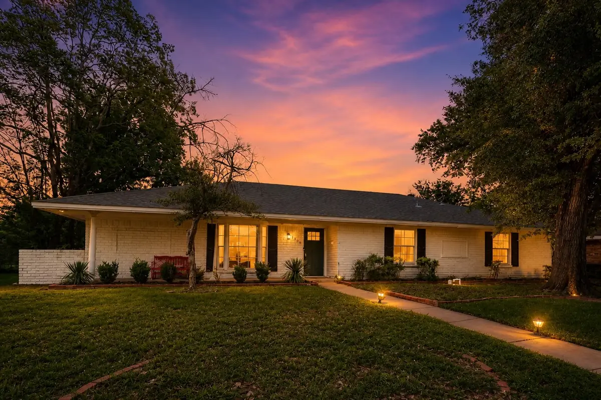 1906 Surrey Circle, Grand Prairie, TX 75050 - #1