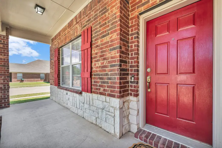 15724 Landing Creek Lane, Justin Roanoke, TX 76262 - #2