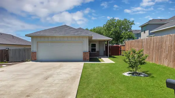 104 Sweeney Street, Hillsboro, TX 76645