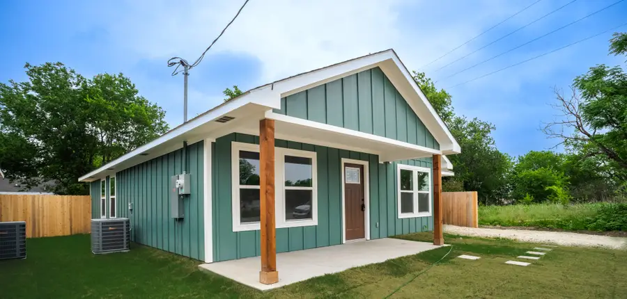1333 E Palestine, Mexia, TX 76667 - #2