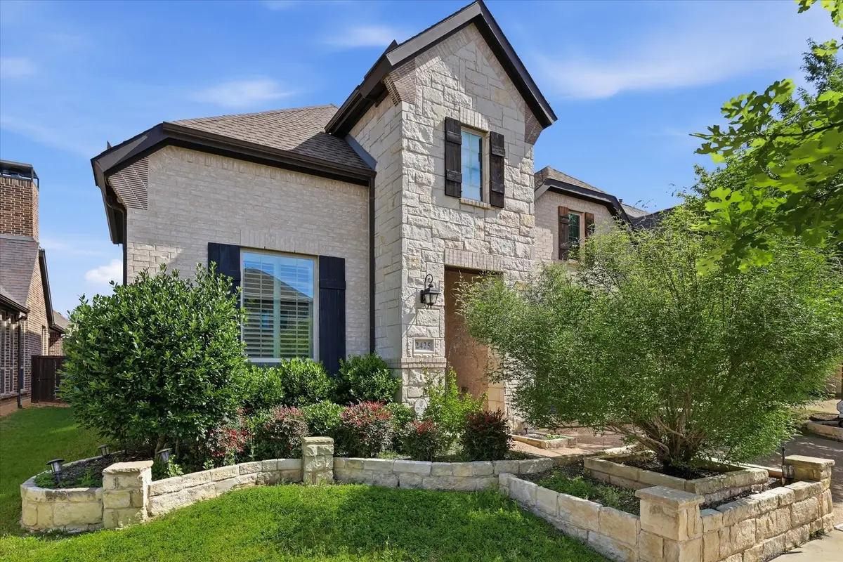 2425 Hunters Boulevard, Lewisville, TX 75056 - #1