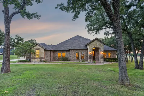 120 Hidden Valley Airpark, Shady Shores, TX 76208