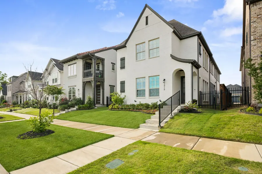3919 Honeycutt Drive, Frisco, TX 75033 - #3