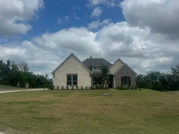 412 Indian Creek Road, Van Alstyne, TX 75495