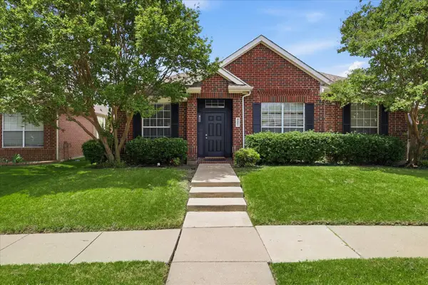 4561 Crooked Ridge Drive, The Colony, TX 75056