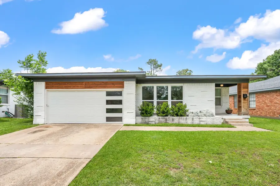 8852 Larchwood Drive, Dallas, TX 75238 - #3