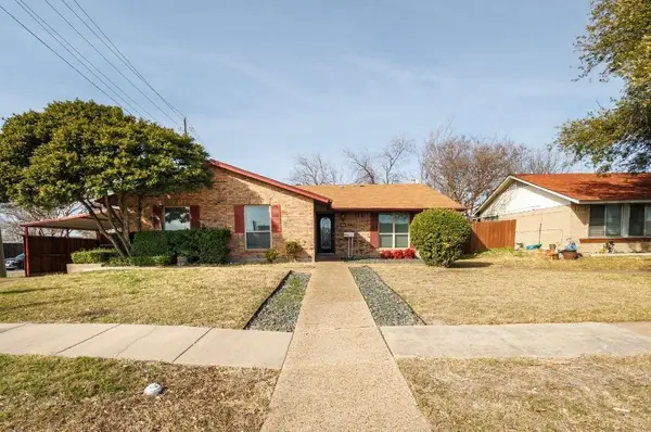2101 Deerfield Drive, Carrollton, TX 75007