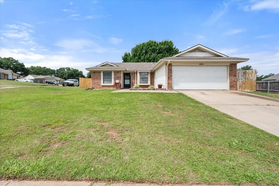4212 Glen Pines Drive, Arlington, TX 76016 - #2
