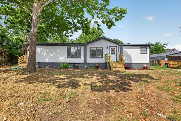 2533 Tommys Court, Alvarado, TX 76009