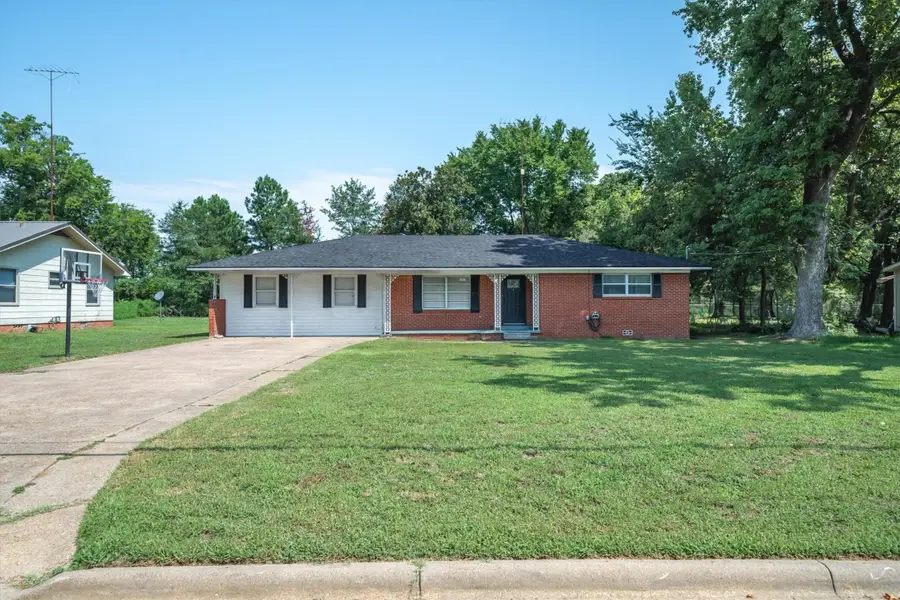 200 W Kansas Street, Van, TX 75790 - #3