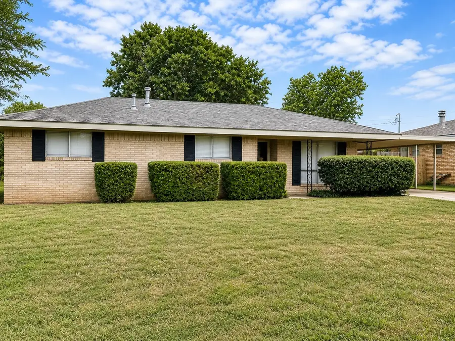 1507 Hulme Street, Bowie, TX 76230 - #2
