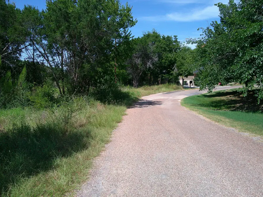 826 Tepee Trail, Granbury, TX 76048 - #2