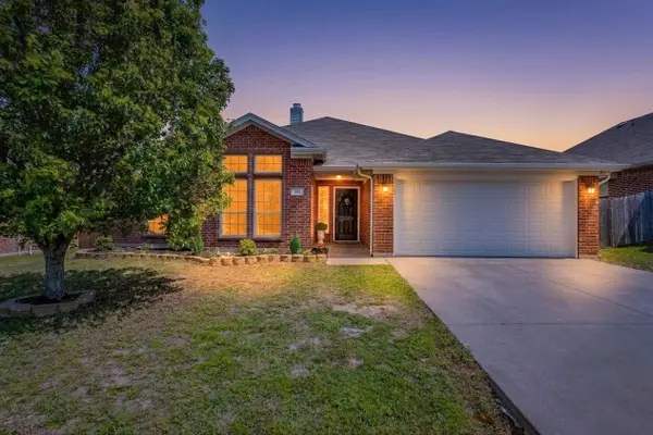 602 Boulder Creek Drive, Alvarado, TX 76009