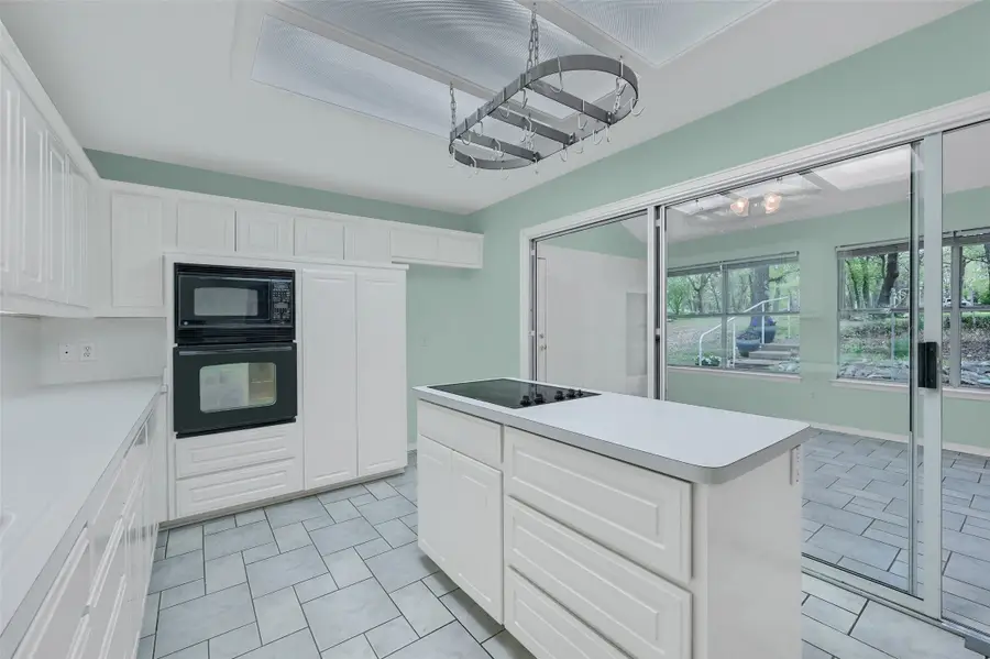 2 Harborview Circle, Denison, TX 75020 - #3