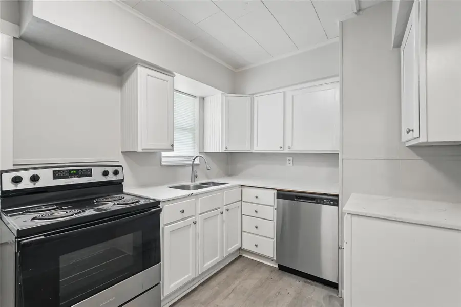 506 E 15th, Bonham, TX 75418 - #2
