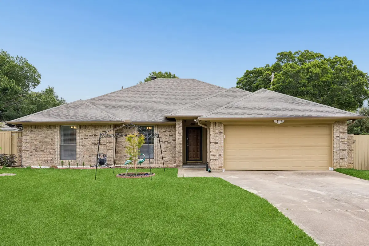 5401 Oak Branch Drive, Arlington, TX 76016 - #1