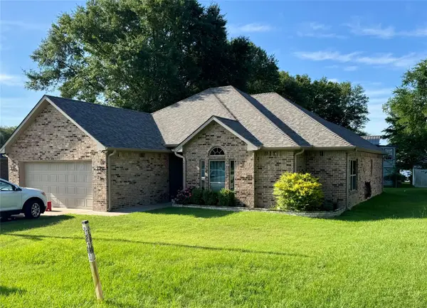 77 Starview Drive, Star Harbor, TX 75148